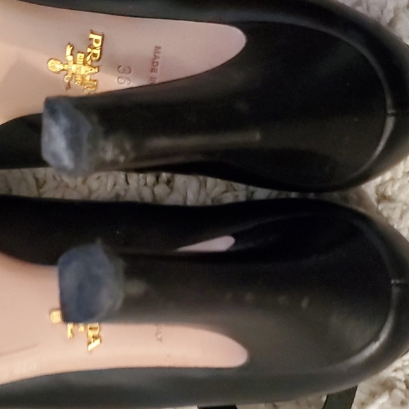 Prada Pumps (authentic) - Picture 7 of 13
